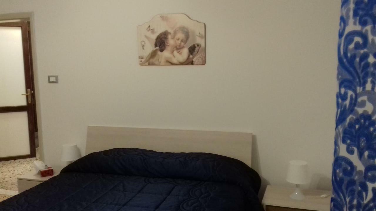 App Sul Lungomare Appartement San Benedetto del Tronto Buitenkant foto