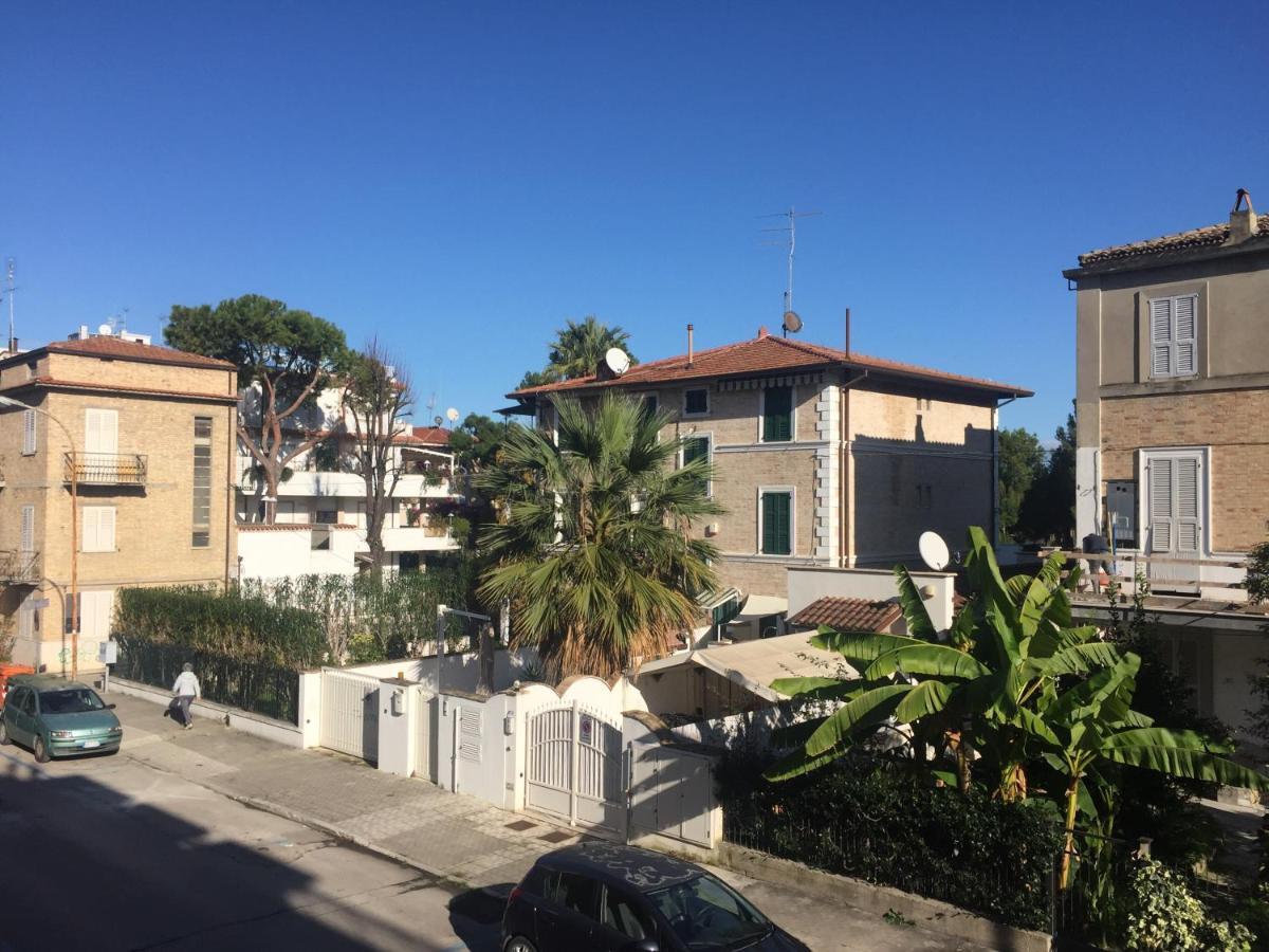 App Sul Lungomare Appartement San Benedetto del Tronto Buitenkant foto